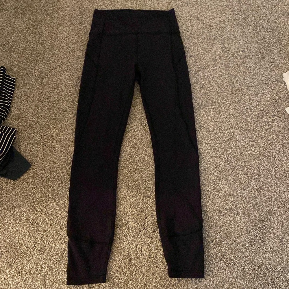 Black Lululemon size 4 leggings
